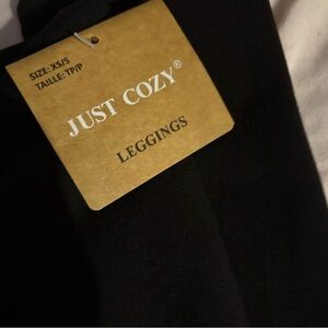 2/25$🍓⭐️ Just Cozy Black Leggings size Small!